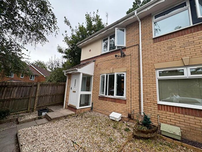 2 Bedroom End Of Terrace House To Rent In Humphrys Barton, St. Annes Park, BS4