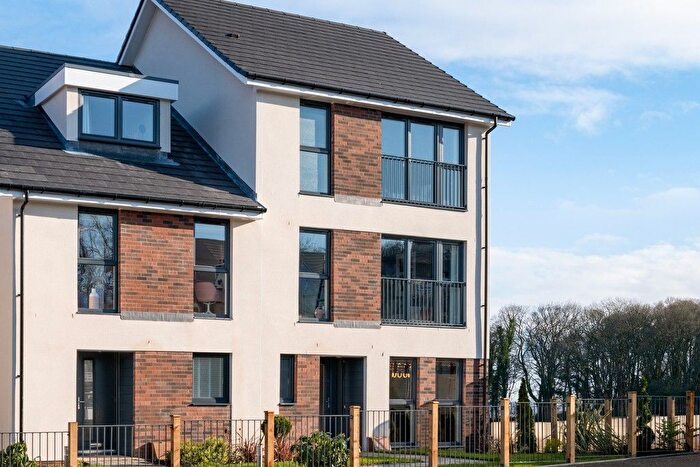 4 Bedroom Town House For Sale In "Colonsay" At Springfield Grove, Barrhead, Glasgow, G78