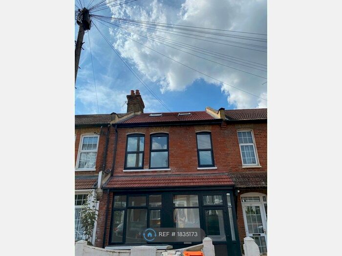 6 Bedroom Terraced House To Rent In Northfield Road, London, E6