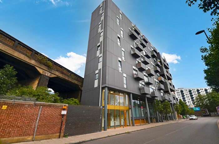 1 Bedroom Flat For Sale In Thurston Road, London, SE13