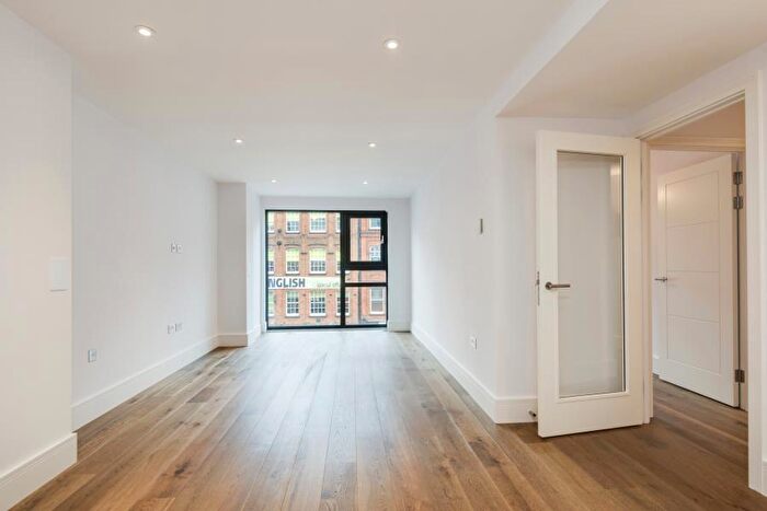 2 Bedroom Flat To Rent In Camden High Street, Camden, NW1