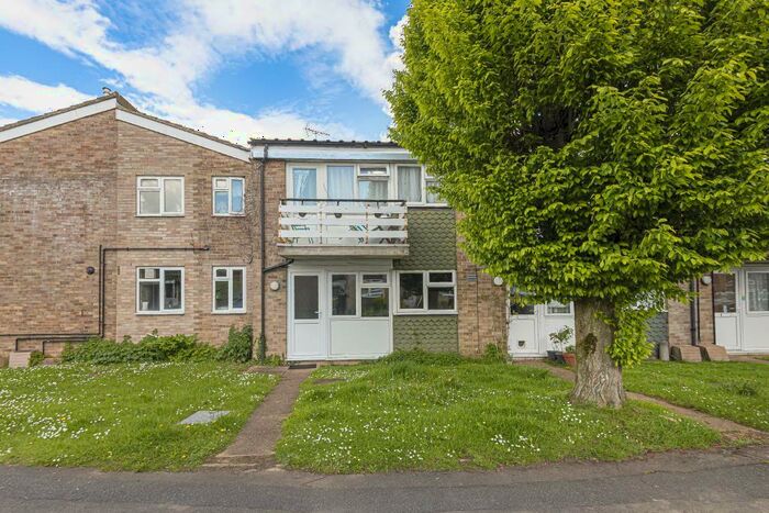 Apartment To Rent In Holmer Green, High Wycombe, HP15