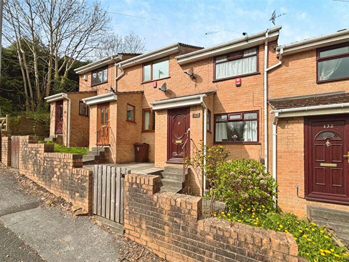 2 Bedroom Terraced House For Sale In Brownroyd Hill Road, Bradford, BD6