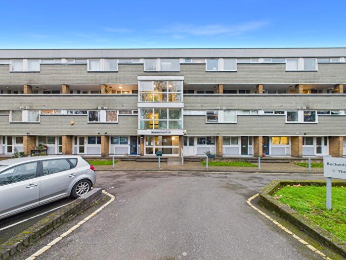 2 Bedroom Maisonette For Sale In Beckenham Court, The Avenue, Beckenham, Kent, BR3