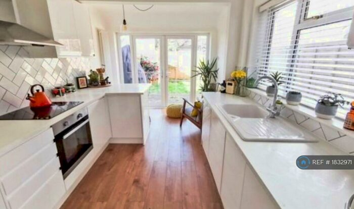 2 Bedroom Terraced House To Rent In Ivy Road, Southampton, SO17