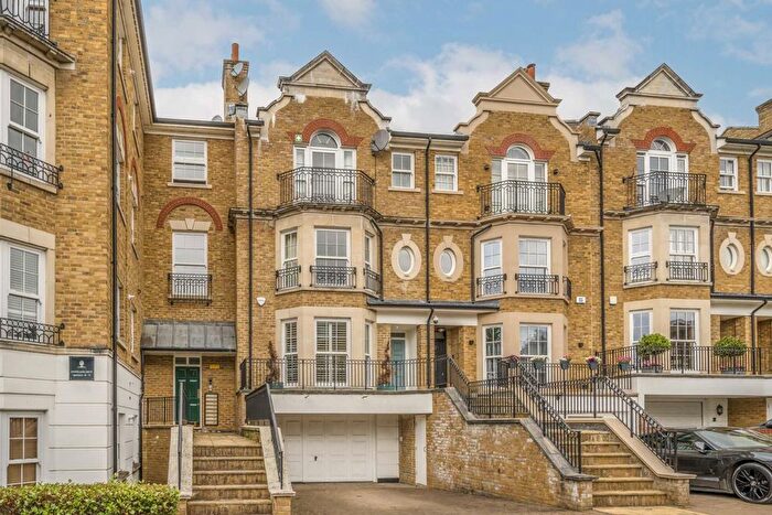 4 Bedroom Semi-Detached House To Rent In Southlands Drive, London, SW19