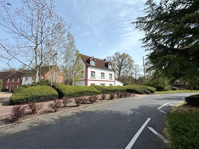 4 Bedroom Detached House For Sale In Whitewater Road, Fleet, Hampshire, GU51