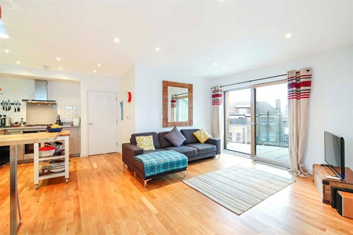 2 Bedroom Apartment For Sale In St Peters Court Lee, SE12