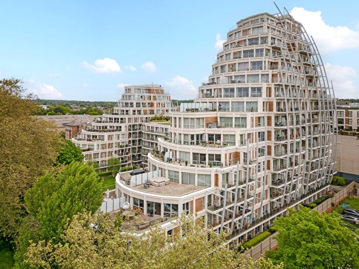 1 Bedroom Flat To Rent In Admiralty Building, Henry Macaulay Avenue, KT2