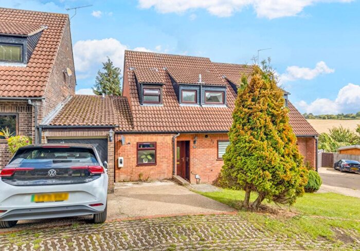3 Bedroom Semi-Detached House For Sale In Valley Road, Codicote, Hertfordshire, SG4