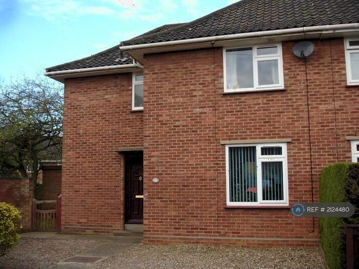 3 Bedroom Semi-Detached House To Rent In Wycliffe Road, Norwich, NR4