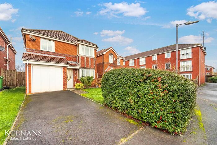 4 Bedroom Detached House For Sale In Pear Tree Drive, Farnworth, Bolton, BL4