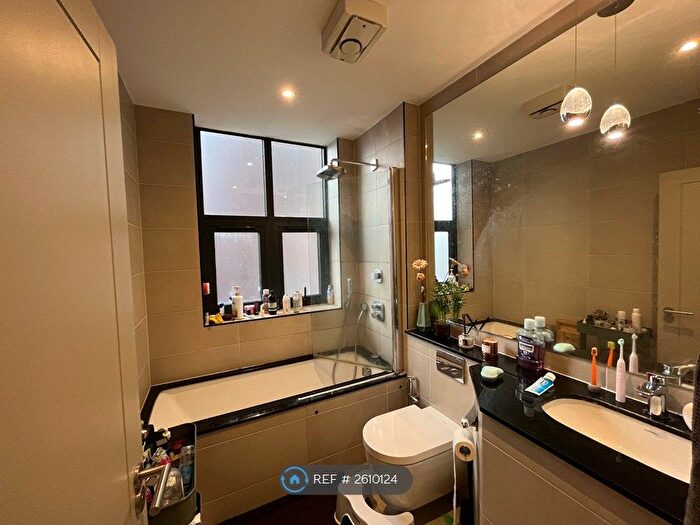 Studio To Rent In Trafalgar House, Leeds, LS1