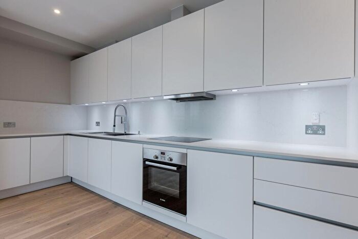 2 Bedroom Penthouse To Rent In Flat Sidcup House - Station Road, DA15