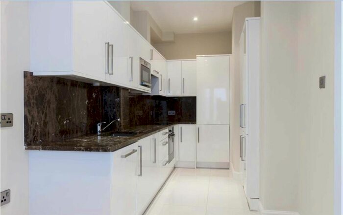 1 Bedroom Flat To Rent In Nottingham Place, London, W1U