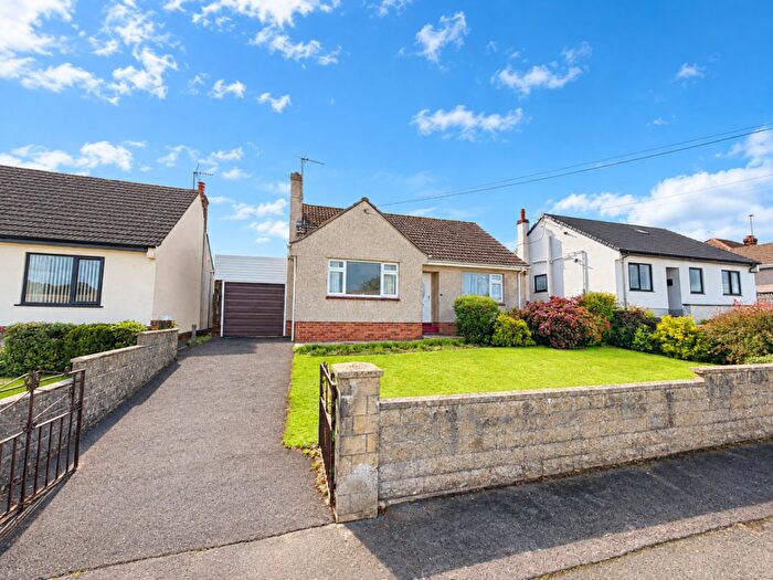 3 Bedroom Detached House For Sale In Vivien Avenue, Midsomer Norton, Radstock, BA3