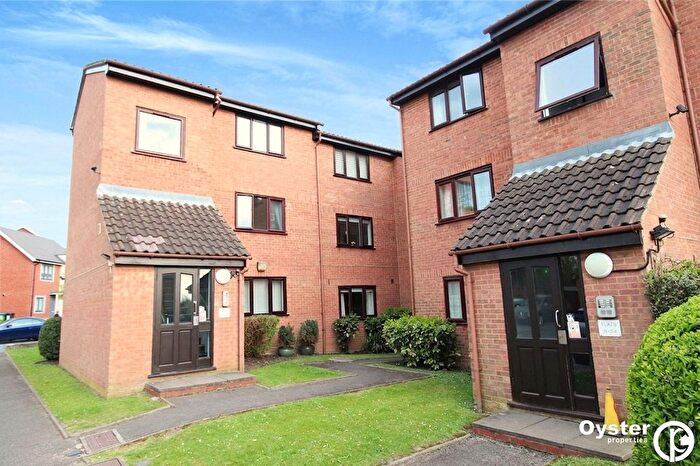 1 Bedroom Flat To Rent In King Georges Avenue, Watford, WD18