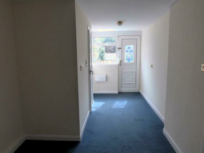 4 Bedroom House To Rent In Silver Birch Grove, Finningley, Doncaster, DN9