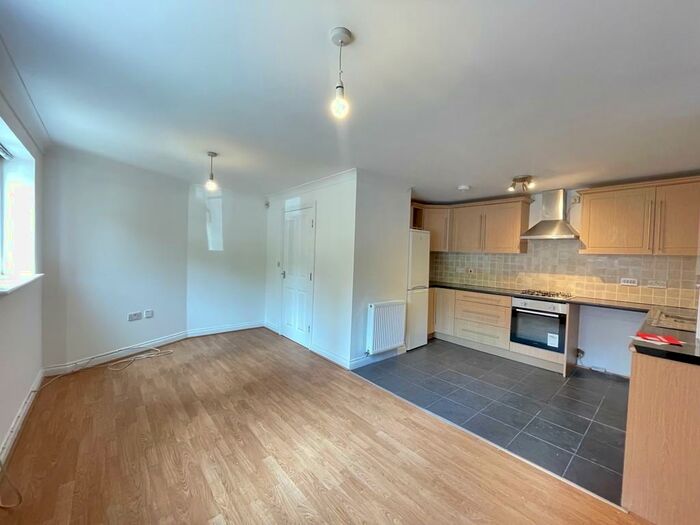 2 Bedroom Apartment To Rent In Regents Court (Lo), Verdant Lane, M30