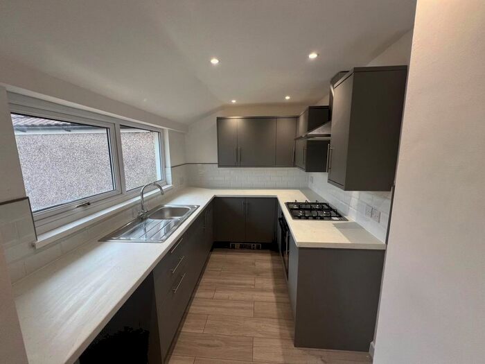 3 Bedroom Terraced House To Rent In King Street Gelli -, Gelli, CF41