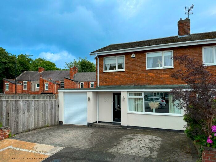 3 Bedroom Semi-Detached House To Rent In Richmond Avenue, Washington, NE38