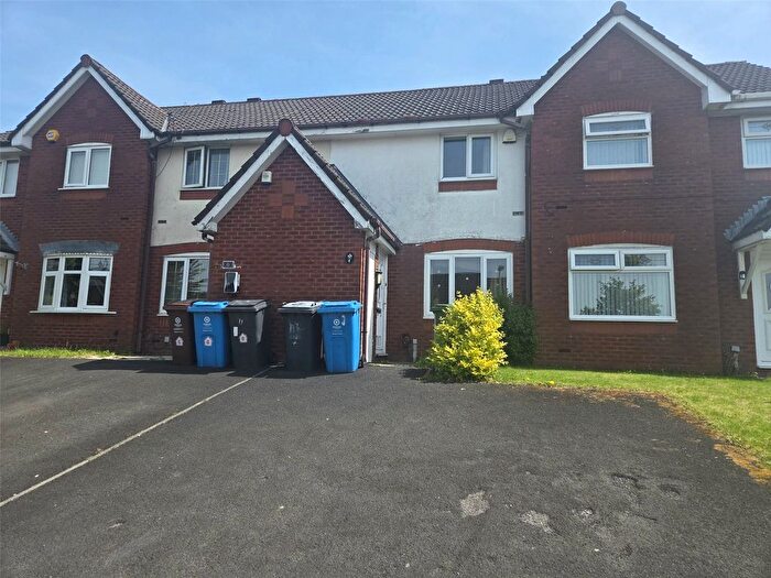 2 Bedroom Detached House To Rent In Downhill Close, Downhill Close, Oldham, Greater Manchester, OL1