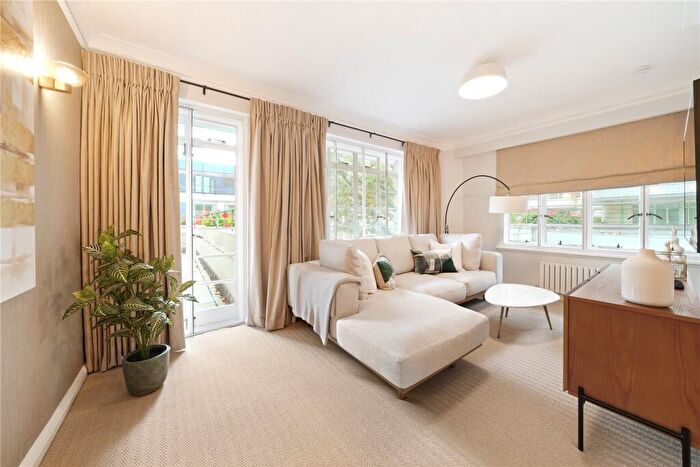 3 Bedroom Flat To Rent In Dorset House, Gloucester Place, NW1