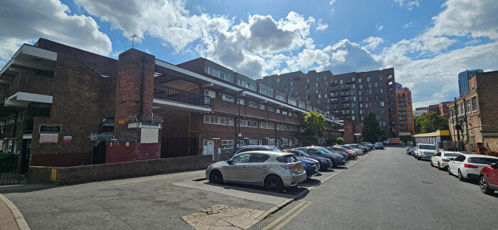 2 Bedroom Flat To Rent In Mona Street, Canning Town, London, E16