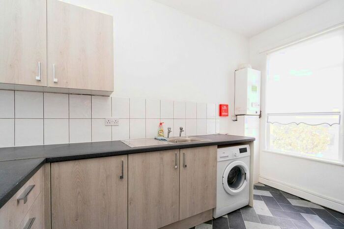 2 Bedroom Flat To Rent In Marsh Lane, Bootle, Merseyside, L20