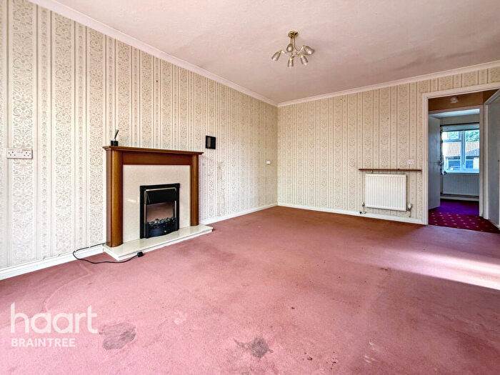 2 Bedroom Bungalow For Sale In Thames Close, Braintree, CM7