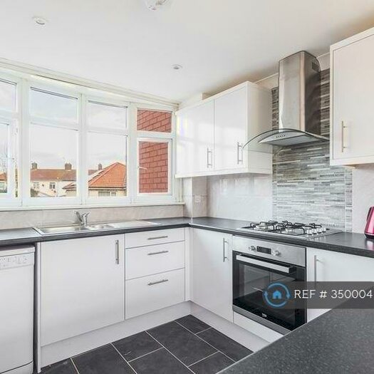 3 Bedroom Semi-Detached House To Rent In Druridge Crescent, South Shields, NE34