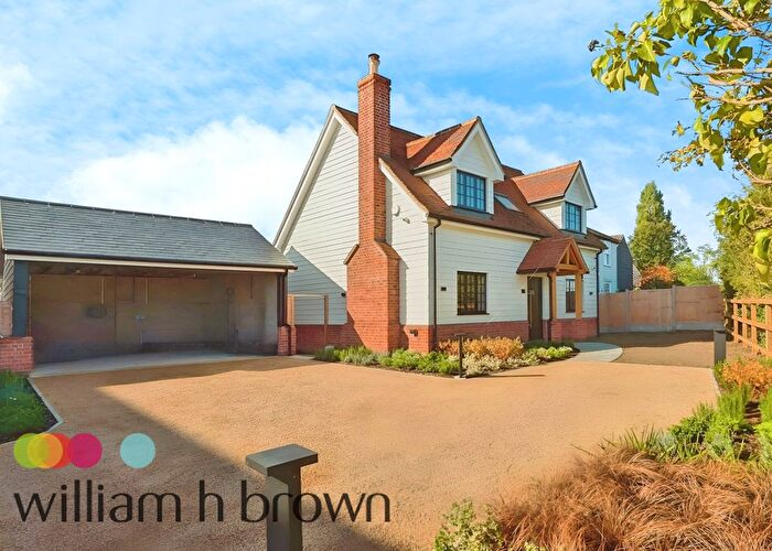 4 Bedroom Property To Rent In Patching Hall Lane, Broomfield, Chelmsford, CM1