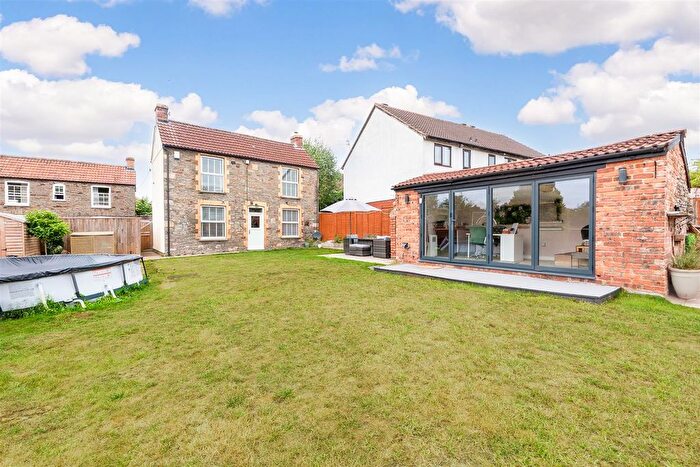 3 Bedroom Detached House For Sale In Millers Drive, North Common, Bristol, BS30