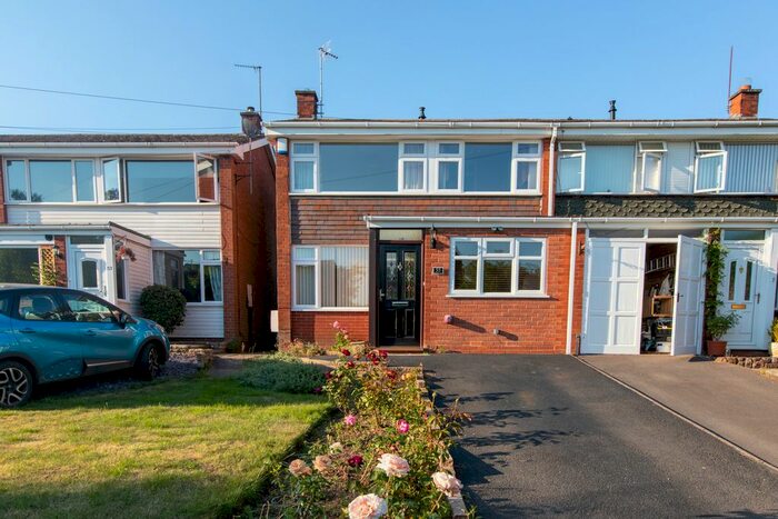 3 Bedroom Semi-Detached House To Rent In Moatbrook Lane, Wolverhampton, West Midlands, WV8