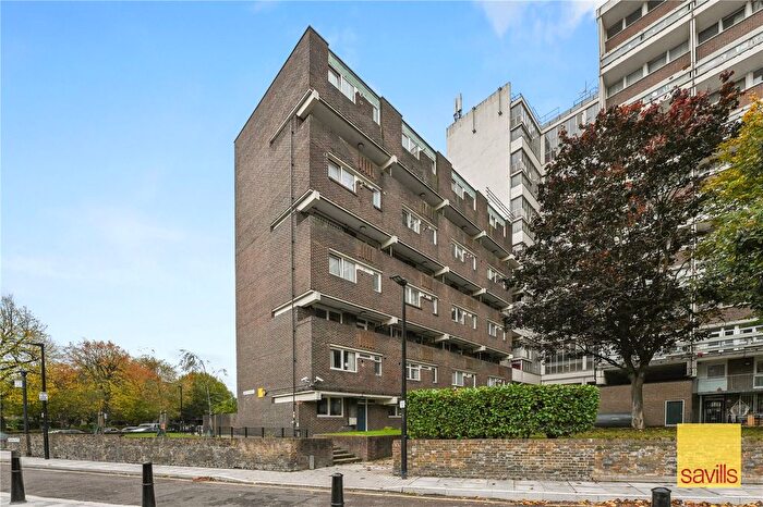 3 Bedroom Flat For Sale In Prusom Street, London, E1W