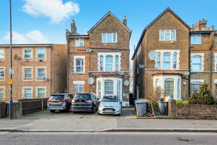 1 Bedroom Flat To Rent In Craven Park, London, NW10