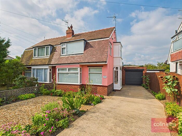 3 Bedroom Semi-detached House For Sale In West Park Avenue, Scarborough, YO12