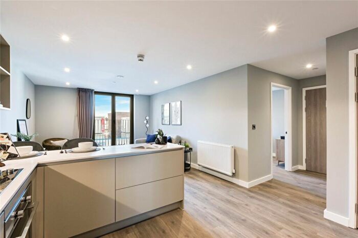 1 Bedroom Apartment To Rent In Spinners Yard, Skinner Ln, LS7