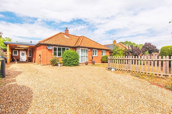 3 Bedroom Detached Bungalow For Sale In Beautifully Extended Detached Bungalow With No Onward Chain In Harpley, PE31