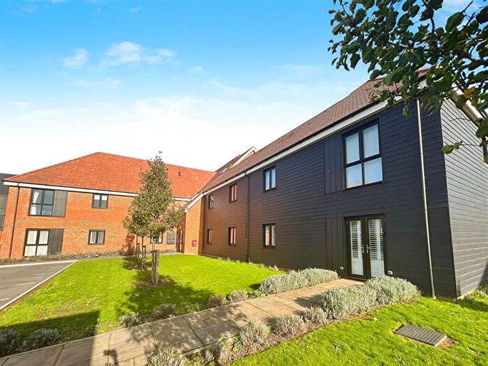 1 Bedroom Flat For Sale In Braid Drive, Herne Bay, CT6