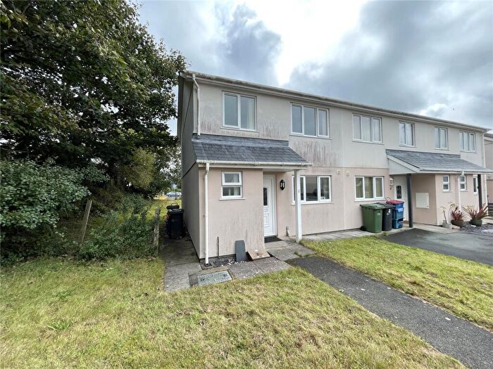 3 Bedroom End Of Terrace House To Rent In Stad Bryn Glas, Brynsiencyn, Anglesey, LL61