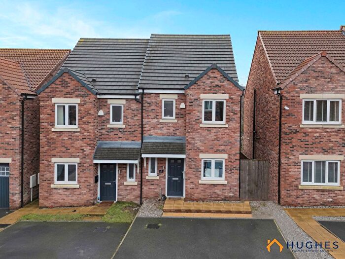 3 Bedroom Semi-Detached House For Sale In Oakwood Drive, Stannington, Sheffield, S6