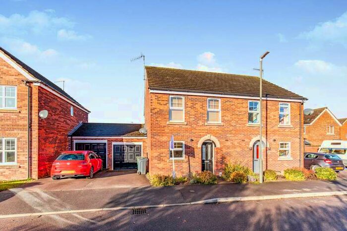 3 Bedroom Semi-Detached House To Rent In Thornhill Avenue, Belper, DE56