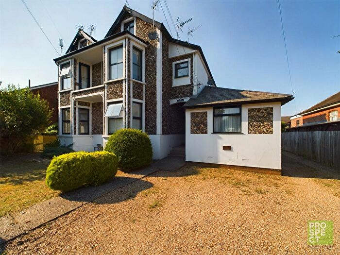 Studio To Rent In Flint Lodge, Ray Park Road, Maidenhead, Berkshire, SL6