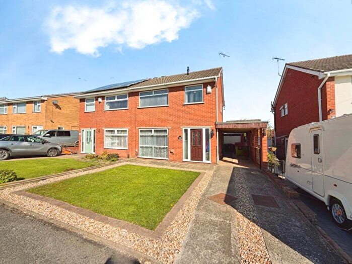 3 Bedroom Semi Detached House For Sale In Eagle Lane, Little Sutton, Cheshire, CH66