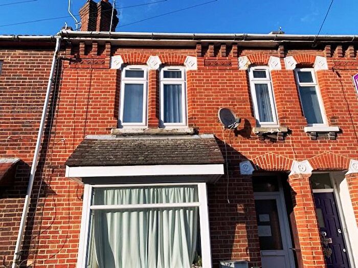 4 Bedroom Property To Rent In Milton Road, Southampton, SO15