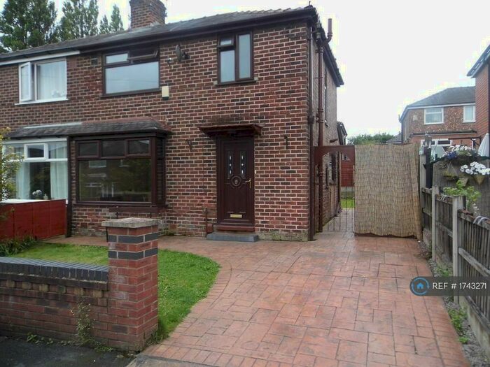 3 Bedroom Semi-Detached House To Rent In Mayberth Avenue, Manchester, M8