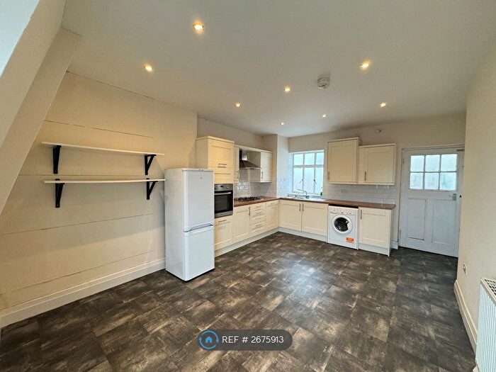 3 Bedroom Flat To Rent In Lord Street, Southport, PR8