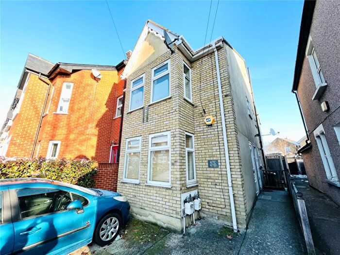 2 Bedroom Flat To Rent In Pembroke Road, Walthamstow, E17