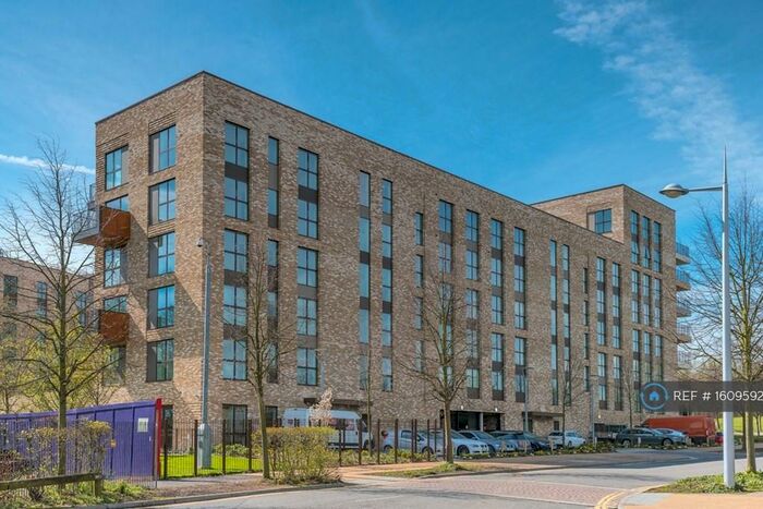 3 Bedroom Flat To Rent In Bodiam Court, London, NW10